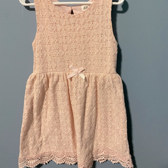 Girls size 6 H&M light pink dress. - Picture 1 of 3